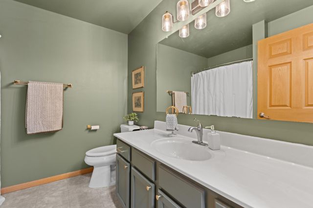 1878 Deerhaven Lane NE 14, Rochester, MN 55906