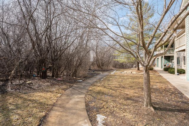 1878 Deerhaven Lane NE 14, Rochester, MN 55906