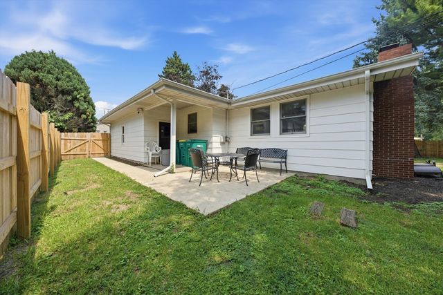 2758 Lancaster Drive, Joliet, IL 60433