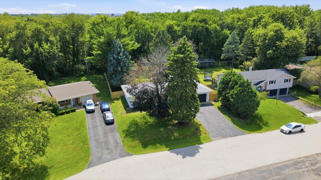 2758 Lancaster Drive, Joliet, IL 60433