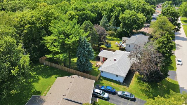 2758 Lancaster Drive, Joliet, IL 60433