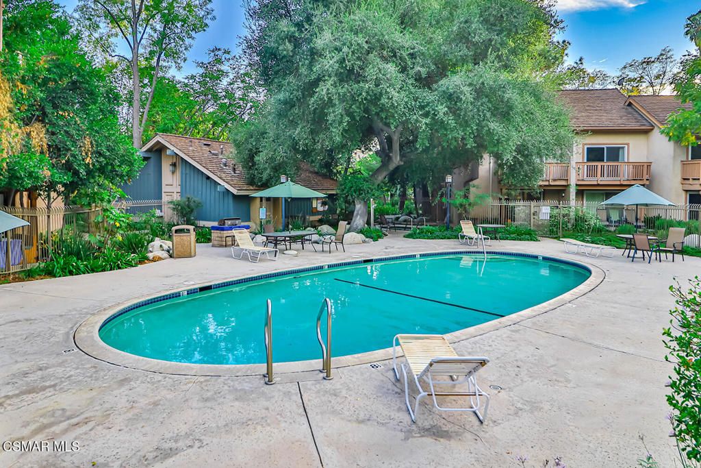 Image 40 of property listing at 7050 Shoup Avenue 178, Canoga Park, CA 91303