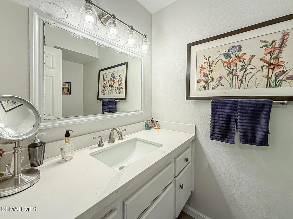 Image 5 of property listing at 7050 Shoup Avenue 178, Canoga Park, CA 91303