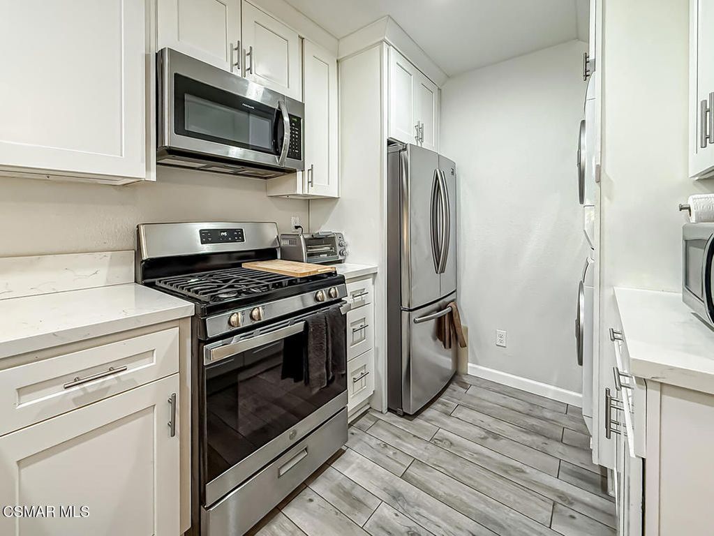 Image 8 of property listing at 7050 Shoup Avenue 178, Canoga Park, CA 91303