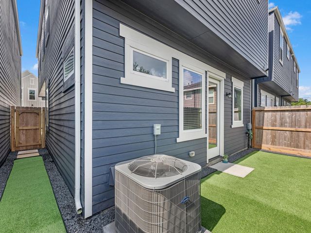 307 Charlock Street, Houston, TX 77022