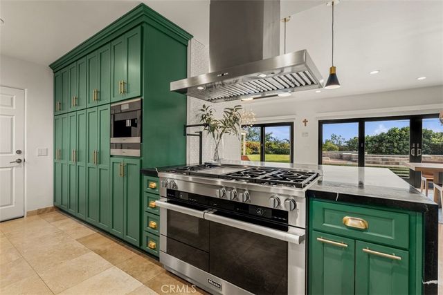 1940 Skycrest, Fullerton, CA 92831