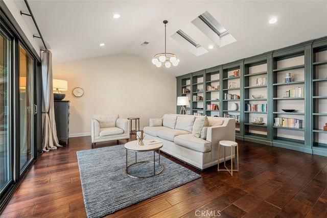 1940 Skycrest, Fullerton, CA 92831