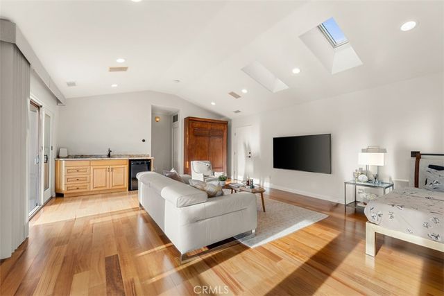 1940 Skycrest, Fullerton, CA 92831