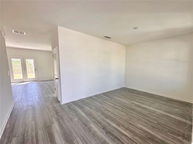 33 Heartland Drive, Dallas, GA 30157