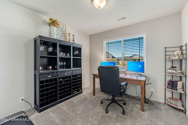 892 E Allenby Ct, Post Falls, ID 83854