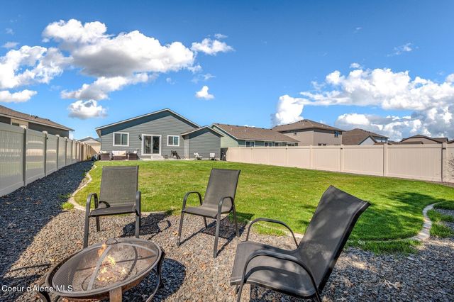 892 E Allenby Ct, Post Falls, ID 83854