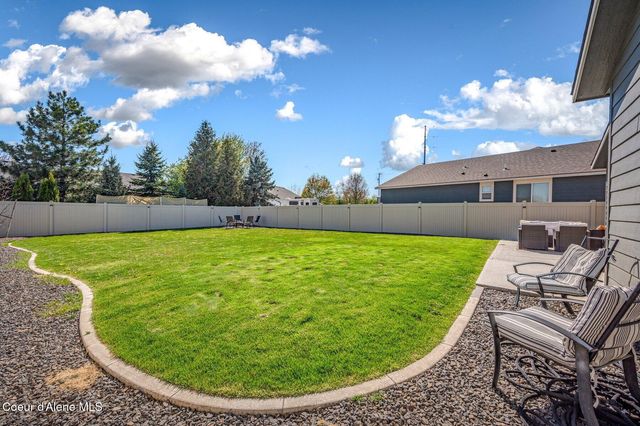 892 E Allenby Ct, Post Falls, ID 83854