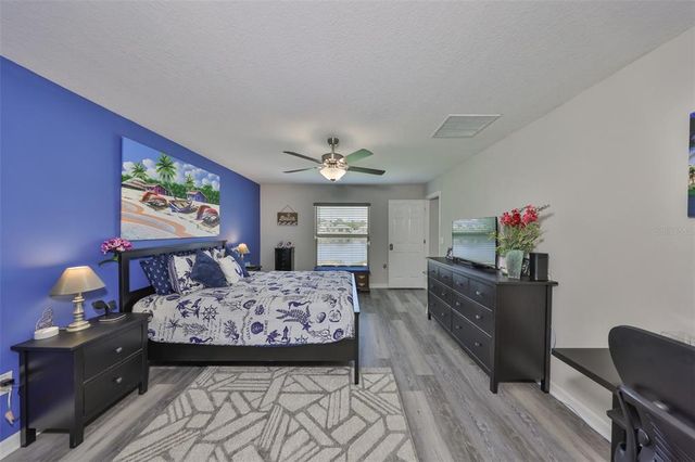 15426 WICKED STRONG STREET, Sun City Center, FL 33573