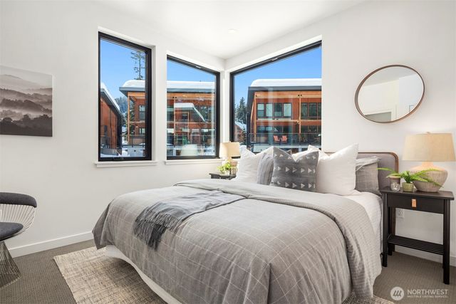 101 Pass Life Way, Snoqualmie Pass, WA 98068