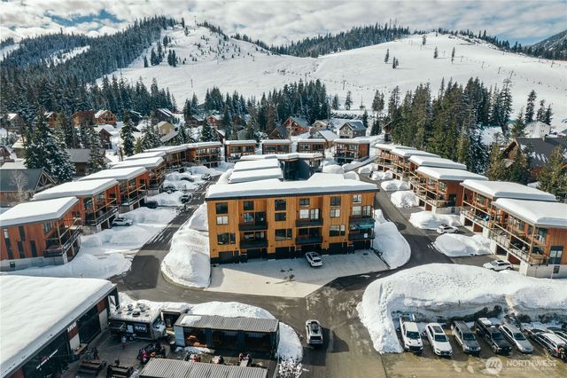 101 Pass Life Way, Snoqualmie Pass, WA 98068