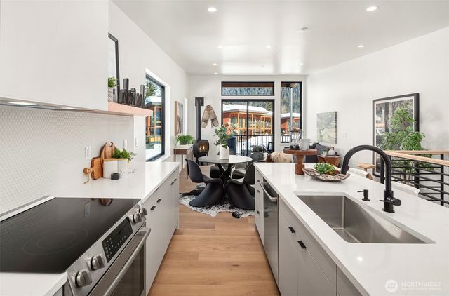 101 Pass Life Way, Snoqualmie Pass, WA 98068