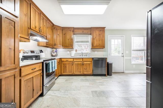 2206 High Falls Road, Jackson, GA 30233