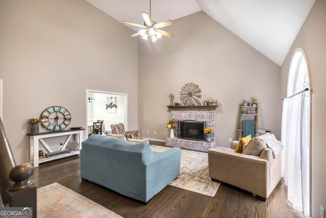 2206 High Falls Road, Jackson, GA 30233