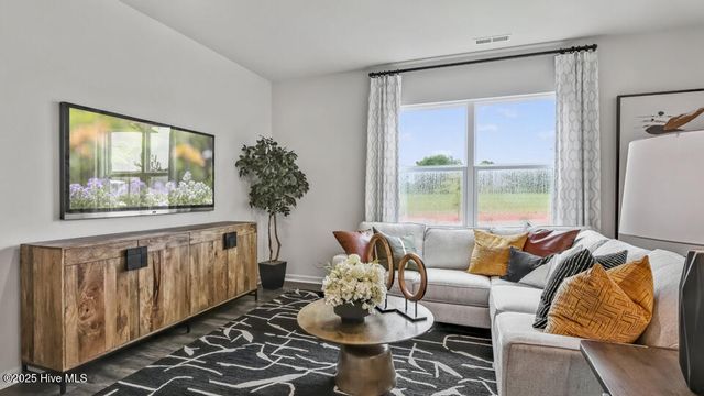 114 Rashford Way, Raeford, NC 28376