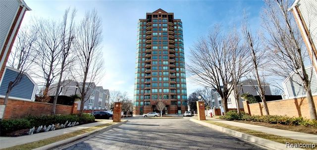 3320 Spinnaker (18b) Lane, Detroit, MI 48207