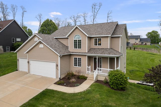 609 5 Street N, Leclaire, IA 52753