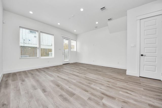 5402 Margarita Street, Houston, TX 77020