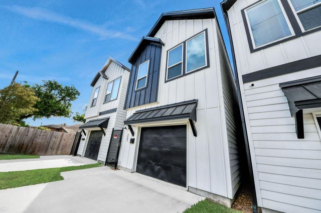 5402 Margarita Street, Houston, TX 77020