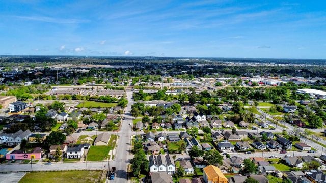 5402 Margarita Street, Houston, TX 77020