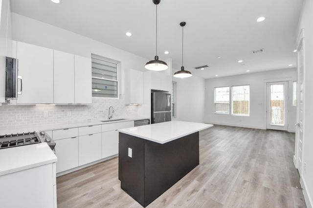 5402 Margarita Street, Houston, TX 77020