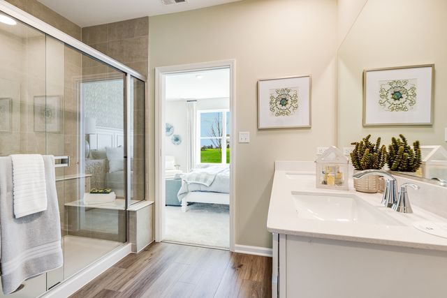 2025 Kenilworth Place, Aurora, IL 60506