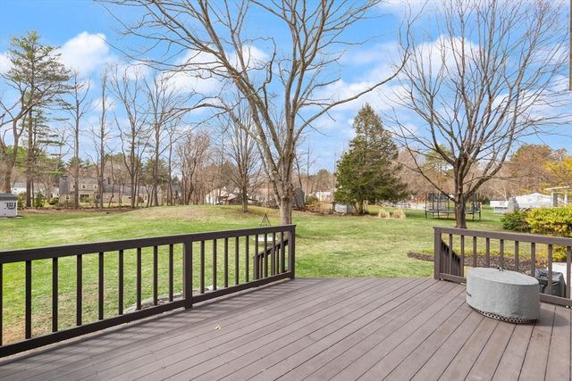 9 Meadowview, Topsfield, MA 01983