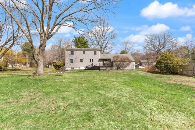 9 Meadowview, Topsfield, MA 01983