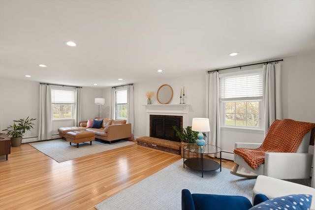 9 Meadowview, Topsfield, MA 01983