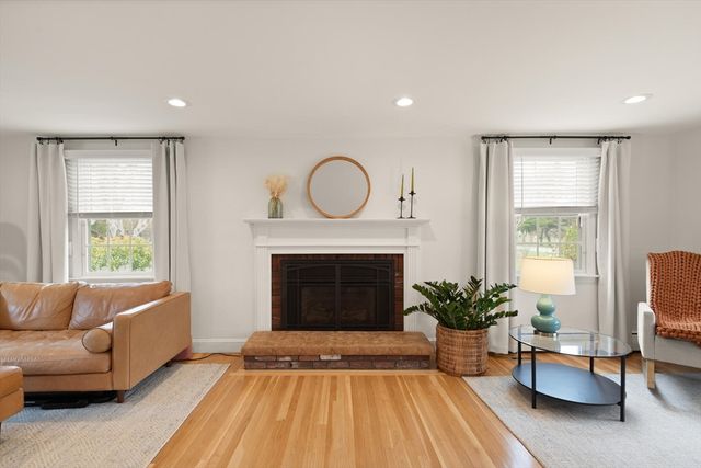 9 Meadowview, Topsfield, MA 01983