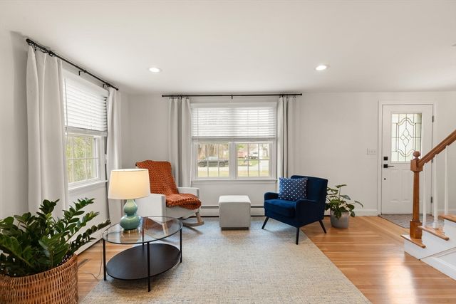 9 Meadowview, Topsfield, MA 01983