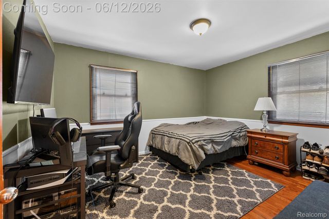10467 W 11 Mile Road, Huntington Woods, MI 48070