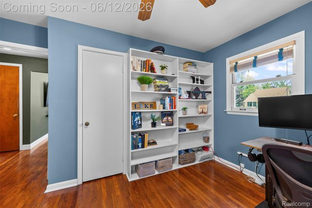 10467 W 11 Mile Road, Huntington Woods, MI 48070
