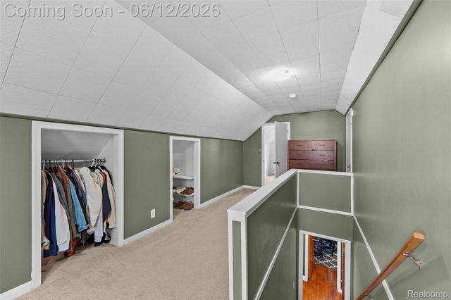 10467 W 11 Mile Road, Huntington Woods, MI 48070