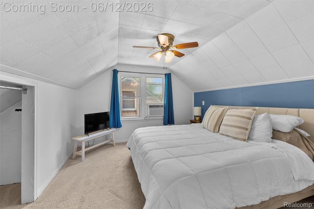 10467 W 11 Mile Road, Huntington Woods, MI 48070