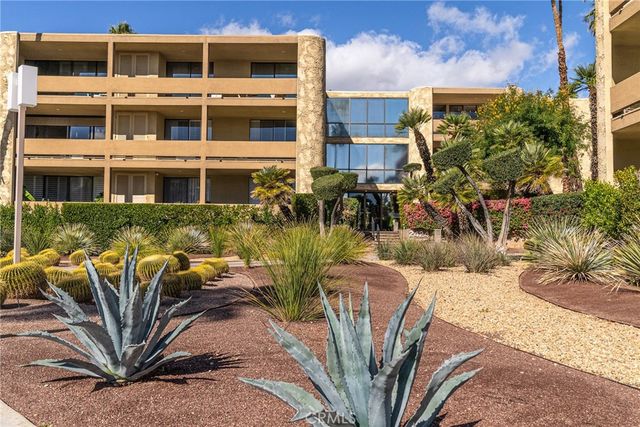 2424 E Palm Canyon 2D, Palm Springs, CA 92264