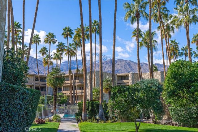 2424 E Palm Canyon 2D, Palm Springs, CA 92264