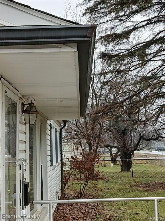 1396 Potter Boulevard, Burton, MI 48509