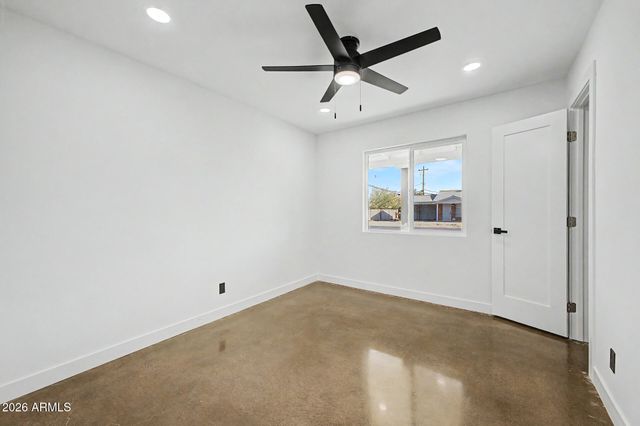 2130 W WELDON Avenue, Phoenix, AZ 85015