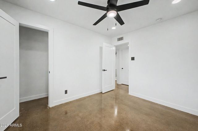 2130 W WELDON Avenue, Phoenix, AZ 85015