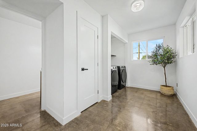 2130 W WELDON Avenue, Phoenix, AZ 85015