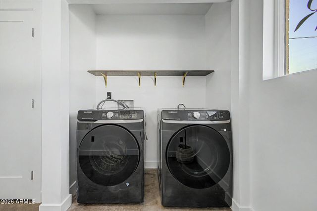 2130 W WELDON Avenue, Phoenix, AZ 85015