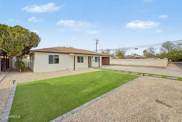 2130 W WELDON Avenue, Phoenix, AZ 85015