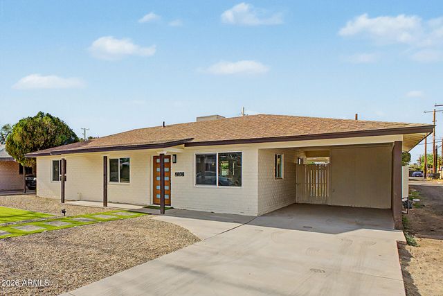 2130 W WELDON Avenue, Phoenix, AZ 85015