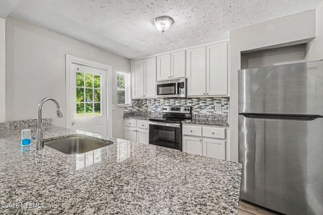 1840 ECTOR Road, Jacksonville, FL 32211