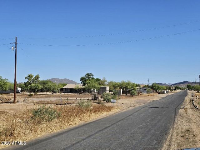 36XXX N 12th Street 38, New River, AZ 85087